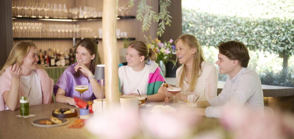 Samen genieten bij oya restaurant in Deerlijk